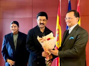 M. K. Stalin Instagram - ஸ்பெய்ன் வந்தடைந்தேன்! ஆட்சிப் பொறுப்பேற்ற பிறகு முதன்முறையாக ஐரோப்பியப் பயணம்!

@eoimadrid தூதர் திரு @DineshKPatnaik அவர்கள் தூதரக அதிகாரிகளுடன் சிறப்பான வரவேற்பை அளித்தார்.

இன்று மாலை ஸ்பெய்ன் நாட்டின் தொழில் அமைப்புகள் மற்றும் அந்நாட்டில் செயல்படும் பெரும் தொழில் நிறுவனங்களைச் சந்திக்கிறேன்.

தமிழ்நாட்டில் நிலவும் வாய்ப்புகள் மற்றும் இளைஞர் வளத்தை எடுத்துக்கூறி முதலீடுகளை ஈர்க்கவுள்ளேன்.