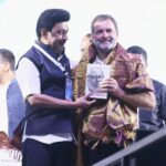 M. K. Stalin Instagram - தெற்கில் தொடங்கிய இந்தப் பயணம் டெல்லியில் உண்மையான கூட்டாட்சியை அமைப்பதில் நிறைவுற வேண்டும்! @rahulgandhi @incindia @bharatjodo #BharatJodoNyayYatra