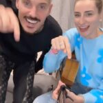 M. Pokora Instagram - J’avais envie de vous proposer quelque chose de différent… et vous aviez été nombreu.x.euses à me demander de chanter une chanson de @mattpokora ♥️ alors… quoi de mieux que Matt directement pour chanter avec moi, sérieux ?? Merci 120 mille fois @mattpokora , ainsi qu’ @arachneeproductions @thierry.said & @kikslaser de nous faire vivre ces dates, ces soirées mémorables avec ce public incroyable ♥️🙏🏻 C’est pour ce genre de moment que nous faisons tout ça… ⭐️ RAPPEL 🛎️ Allez voter en masse pour nous aux @nrjmusicawards dans la catégorie Tournée de l’année pour @mattpokora et dans la catégorie Collaboration Francophone de l’année pour moi 🙃 On compte fort sur vous la famille !!! #duo #duet #quionest #mpokora #mattpokora #mp #epicentretour #pyramidetour #philippinelavrey #nrjmusicawards #nma #nma2023 #french #france #paris #singer #livemusic #musiclive REIMS ARENA
