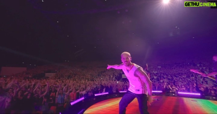 M. Pokora - 34.5K Likes - Strasbourg mon amour… 20 ans après, là où tout a commencé. 2 soirées à la maison dans le plus grand zénith de France… la fierté est immense. Merci de m’avoir toujours fait sentir comme l’enfant du pays… Je vous ai dans le 🩸#EpicentreTour
🎥 @smartprod.co