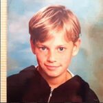 M. Pokora Instagram - Ceux qui ont vécu les années 90 postez nous vos vraies photos des 90’s plutôt que celles de #Epik 😬
