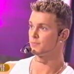 M. Pokora Instagram - Depuis quelques jours ça fait exactement 20 ans que tout a commencé… De l’ado au père de famille. Un petit dump qui ne nous rajeunira pas… À toutes celles et ceux qui ont croisé ma route, qui font parti de ce chemin de près ou de loin, aux 20 années passées sous votre regard bienveillant… et aux 20 prochaines!! 🥂🫶🏼 MERCI Ps: j’ai commencé y avait pas la HD, la TV était en 4:3, on vendait des CD, des cassettes, y avait pas de caméras sur les téléphones, le iphone n’existait pas, youtube n’existait pas… je m’arrête là 🤣✌🏼