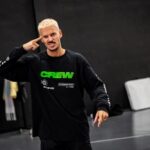 M. Pokora Instagram - Dimanche au bureau 🕺🏼 J-5 #EpicentreTour ⏳