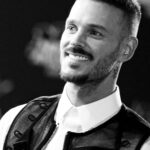M. Pokora Instagram - Depuis quelques jours ça fait exactement 20 ans que tout a commencé… De l’ado au père de famille. Un petit dump qui ne nous rajeunira pas… À toutes celles et ceux qui ont croisé ma route, qui font parti de ce chemin de près ou de loin, aux 20 années passées sous votre regard bienveillant… et aux 20 prochaines!! 🥂🫶🏼 MERCI Ps: j’ai commencé y avait pas la HD, la TV était en 4:3, on vendait des CD, des cassettes, y avait pas de caméras sur les téléphones, le iphone n’existait pas, youtube n’existait pas… je m’arrête là 🤣✌🏼