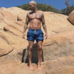 M. Pokora Instagram - 2023 en famille ou sur les routes (avec mon autre famille) , on a tout fait pour envoyer un maximum de belles ondes, célébrer la vie, les proches, les amis et ces 20 ans de carrière. Gratitude extrême 🙏🏼 MERCI . 2024 we coming !!!!