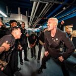 M. Pokora Instagram - Quand on fusionne avant de se présenter devant vous. 👉⚡️👈 INVINCIBLES nous devenons.