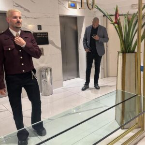 M. Pokora Instagram - Mirror check ✅