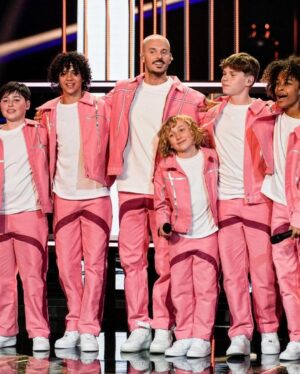 M. Pokora Instagram - Vie de janvier.

1. First date of 2024
2. @sigstrasbourg 
3. Touriste à Copenhague 
4. Brochette d’enfoirés
5. ❤️♾️
6. Air me
7. Fierté 
8. Champs
9. Inspi… à suivre.
