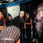 M. Pokora Instagram - Quand on fusionne avant de se présenter devant vous. 👉⚡️👈 INVINCIBLES nous devenons.