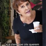 Márcia Fernandes Instagram - Eu sou sensitiva, taurina e é claaaro que não dá pra comer minhas coxinhas sossegada. 😂 #reels #marciasensitiva #sensemarcia
