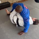 Márcio Garcia Instagram - O Primeiro treino do ano não poderia ter sido melhor! Obrigado pela aula irmãos @rogergracie e @kleberbuiuu ... Sofri, mas valeu a pena!! Oss!! Todo esporte nos ensina que a disciplina e a prática constante são determinantes na performance, mas com o Jiu Jitsu aprendi o valor inestimável da resiliência. Se você ainda não conhece a arte suave recomendo uma visita a uma academia. Pode ser que você, ou o seu filho(a) se surpreendam e se encantem como aconteceu comigo, há 30 anos com meu irmão, mestre @castellobrancobjj ! Vou marcar aqui alguns nomes que são referência caso você tenha interesse em saber mais sobre o Jiu-Jitsu! #jiujitsu #oss #pratiqueesportes Joá, Rio De Janeiro, Brazil