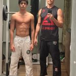 Márcio Garcia Instagram - Já disse por aqui o quanto eu acho importante ter tempo de qualidade com o seu filho! . Estar junto é bom mas, estar só, interagindo e conectado sem nenhum tipo de interferência faz toda diferença! . O tatame é um bom local, e o Jiu Jitsu uma excelente ferramenta pra isso! Além de proporcionar momentos de total conexão com o seu oponente a doutrina baseada na inteligência, paciência e disciplina ajuda muito na na formação do caráter e na personalidade dos jovens. . Seja como e aonde for, não abra mão de ter momentos em que você e seu filho irão se recordar um dia… . Só não demore muito pq o tempo voooa…olha o tamanho das costas do @pipo.garcia_ Joá, Rio De Janeiro, Brazil