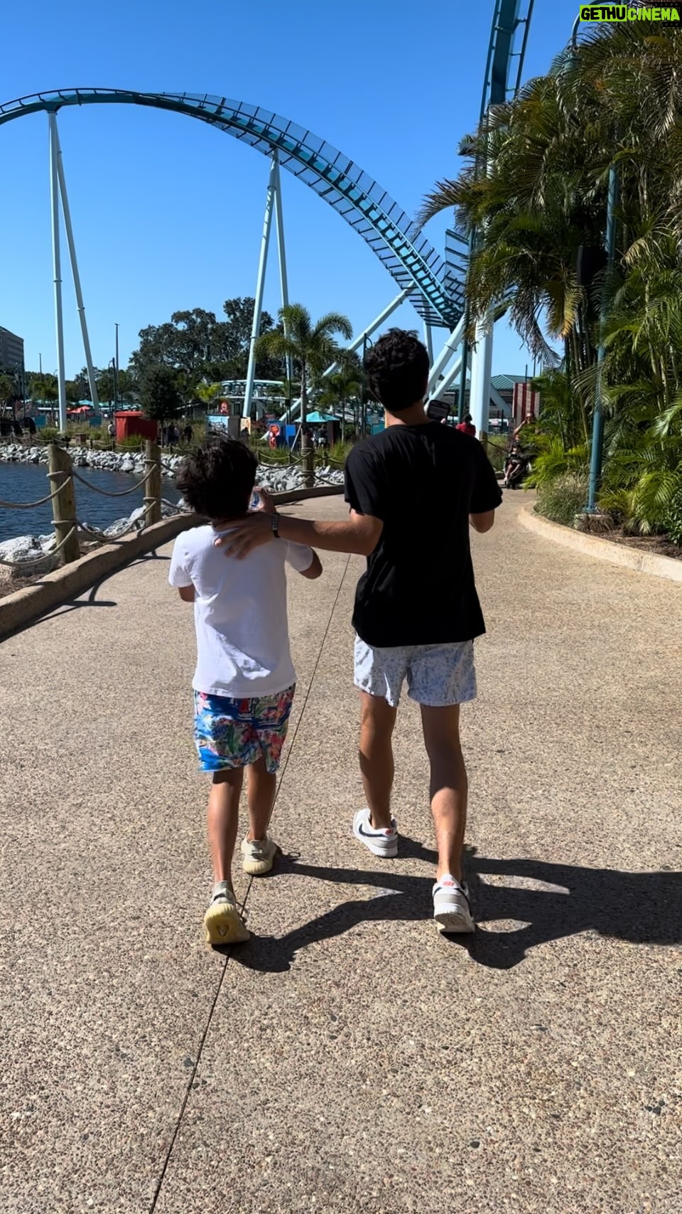 Márcio Garcia Instagram - Hoje foi dia dos pequenos, mas a diversão foi enorme @seaworldorlandobr
