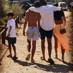 Márcio Garcia Instagram - Dia alegre em St. Tropez, família toda reunida, momentos especiais . #familiagarcia Saint-Tropez, France