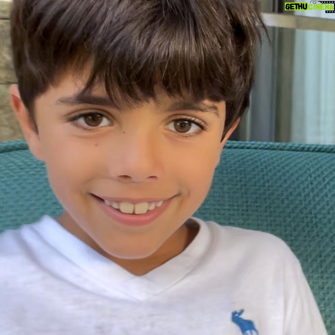 Márcio Garcia Instagram - Muita gente me acha parecido com o meu caçula, João! Então o #tbt de hoje é pra ajudar a tirar essa dúvida…Eu não sei… O que você acha? . A única dúvida que eu não tenho é que esse amor cresce junto com ele! Dia após dia… #familia #filhos #amormaiordomundo