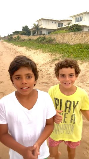 Márcio Garcia Instagram - Que neste novo ano possamos entender que é mais importante perdoar que ser perdoado, compreender que ser compreendido e amar que ser amado!

Que Deus abençoe nossas vidas, nossas famílias, nossos amigos e nossos planos. Em nome do Pai, do Filho e do Espírito Santo…

Feliz Ano Novo!