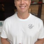 Márcio Garcia Instagram - Dica 6 - Formalizou sua empresa? Ótimo! Agora, é hora de adaptar-se. A evolução é constante nos negócios. Aja conforme as mudanças, valorize conexões, e esteja online. Lembre-se da formalização e da contabilidade organizada. Reserve dinheiro para imprevistos, seja resiliente e celebre cada conquista. Boa sorte na jornada empreendedora! #Empreendedorismo #Adaptacao #Resiliencia”