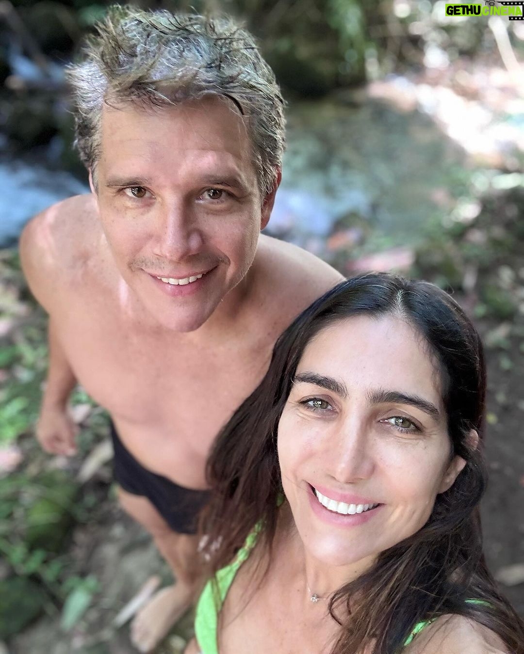 Márcio Garcia - 300.4K Likes - Andei um pouco sumido por aqui fazendo uma detox digital no nosso refúgio na serra. E assim foi o nosso carnaval… mas teve sol…
Aproveitamos pra nos conectarmos com os caçulas, com seus amigos e pra incrementarmos ainda mais nosso álbum de memórias.
Será que mais alguém aproveitou o feriado pra recarregar a energia se conectando, de alguma forma, sem o celular? Me conta…