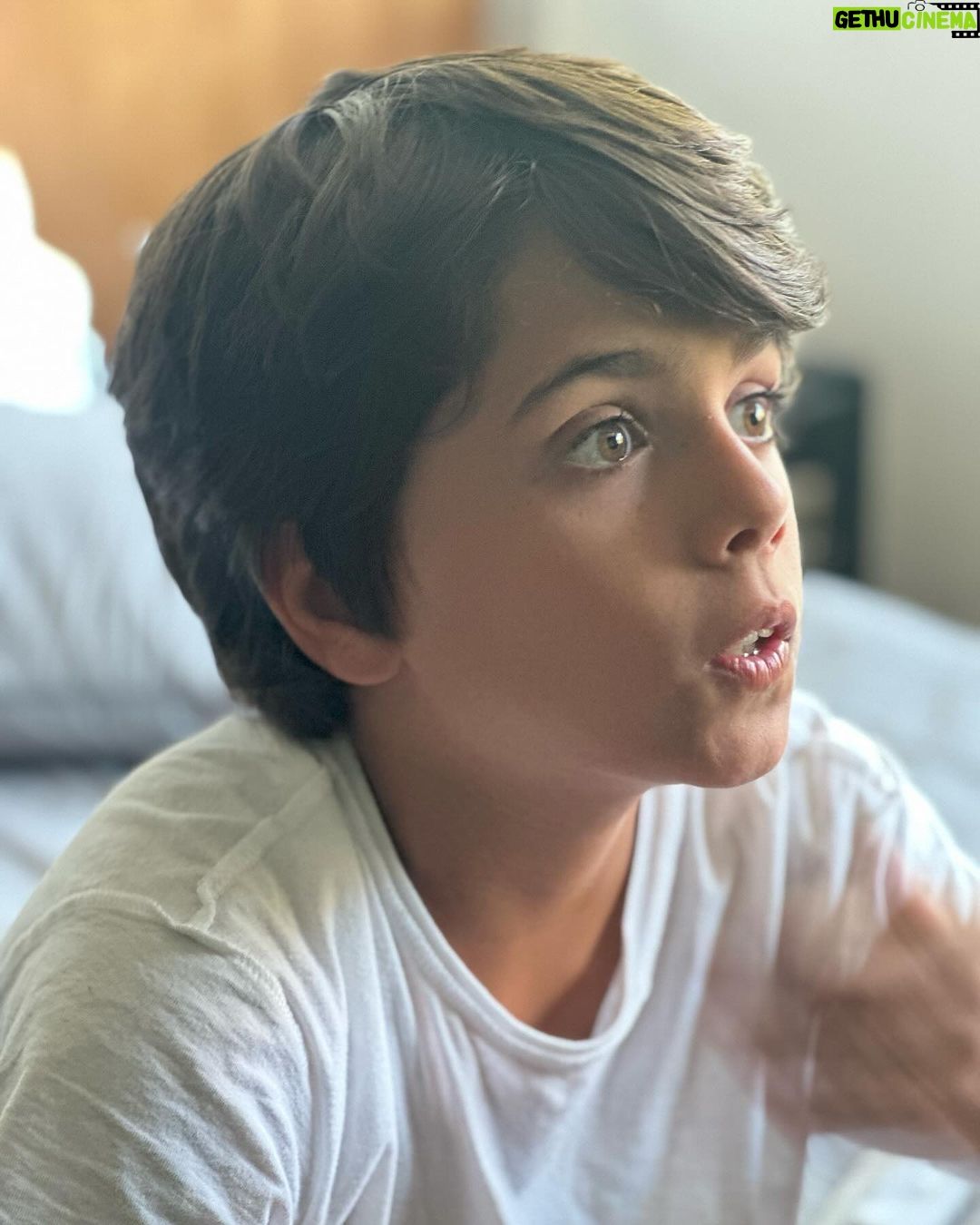 Márcio Garcia Instagram - Uma sequência do meu caçula João pra deixar o papai coruja ainda mais apaixonado… Ele é o nosso quarto filho! Veio enquanto a Andrea usava um DIU! Não estava programado. Foi um susto pra todos nós… Mudamos toda a logística da família... um corre corre… Ai eu lhe pergunto; como explicar a vontade de Deus? A resposta vem com outra pergunta; o que seria da nossa vida sem você, João?.. #familia #filhos #amormaiordomundo Joá, Rio De Janeiro, Brazil