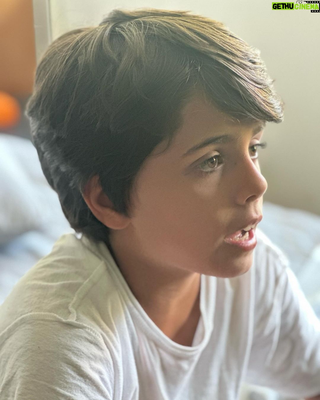 Márcio Garcia Instagram - Uma sequência do meu caçula João pra deixar o papai coruja ainda mais apaixonado… Ele é o nosso quarto filho! Veio enquanto a Andrea usava um DIU! Não estava programado. Foi um susto pra todos nós… Mudamos toda a logística da família... um corre corre… Ai eu lhe pergunto; como explicar a vontade de Deus? A resposta vem com outra pergunta; o que seria da nossa vida sem você, João?.. #familia #filhos #amormaiordomundo Joá, Rio De Janeiro, Brazil