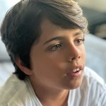 Márcio Garcia Instagram - Uma sequência do meu caçula João pra deixar o papai coruja ainda mais apaixonado… Ele é o nosso quarto filho! Veio enquanto a Andrea usava um DIU! Não estava programado. Foi um susto pra todos nós… Mudamos toda a logística da família... um corre corre… Ai eu lhe pergunto; como explicar a vontade de Deus? A resposta vem com outra pergunta; o que seria da nossa vida sem você, João?.. #familia #filhos #amormaiordomundo Joá, Rio De Janeiro, Brazil
