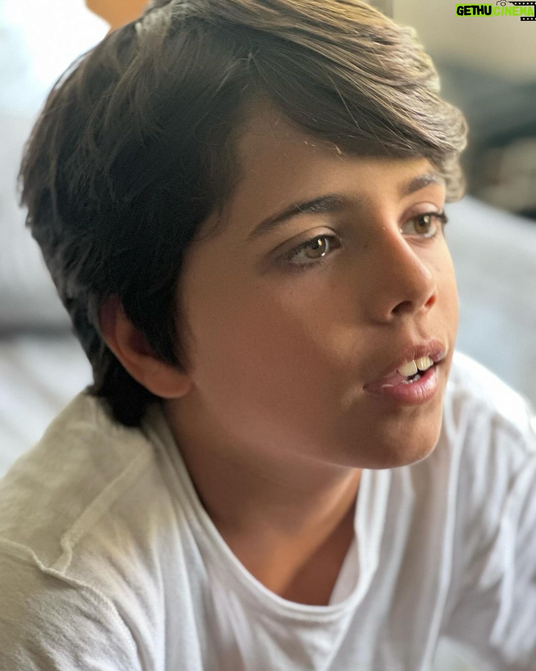 Márcio Garcia Instagram - Uma sequência do meu caçula João pra deixar o papai coruja ainda mais apaixonado… Ele é o nosso quarto filho! Veio enquanto a Andrea usava um DIU! Não estava programado. Foi um susto pra todos nós… Mudamos toda a logística da família... um corre corre… Ai eu lhe pergunto; como explicar a vontade de Deus? A resposta vem com outra pergunta; o que seria da nossa vida sem você, João?.. #familia #filhos #amormaiordomundo Joá, Rio De Janeiro, Brazil