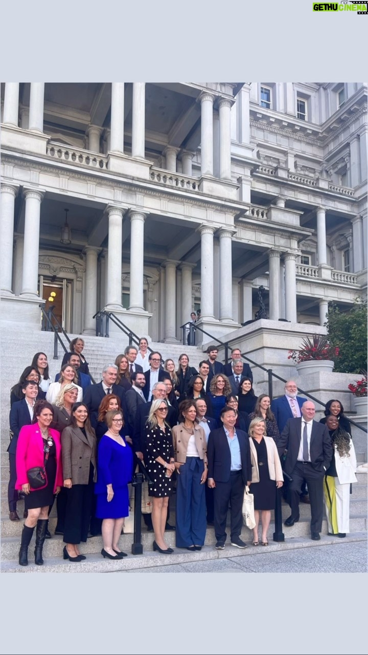 Mädchen Amick Instagram - our co-founder @madchenamick was proud to rep @dontmindme at the @whitehouse #mentalhealthroundtable alongside so many other wonderful leaders in the #mentalhealth field & entertainment industry. their discussion intersected how mental illness should be depicted responsibly in film & television in an effort to erase stigma while inspiring advances in our mental healthcare system. thank you for including us @onoursleevesofficial @jedfoundation #hollywoodcommittee White House, Washington DC