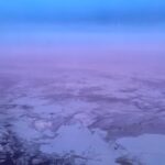 Mädchen Amick Instagram - Flying over the desert in SoCal. I’ve never seen this much snow here 😲 …also swipe for cotton candy skies 💖 #nofilter #skyporn