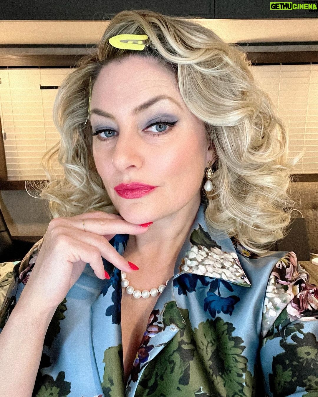 Mädchen Amick Instagram - Sooooo what do you think #AliceCooper is up to in the 1950’s? …I’ll wait… 😘