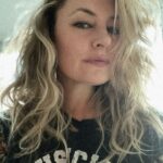 Mädchen Amick Instagram - 1. coachella 2. stagecoach -or- 3. just a monday