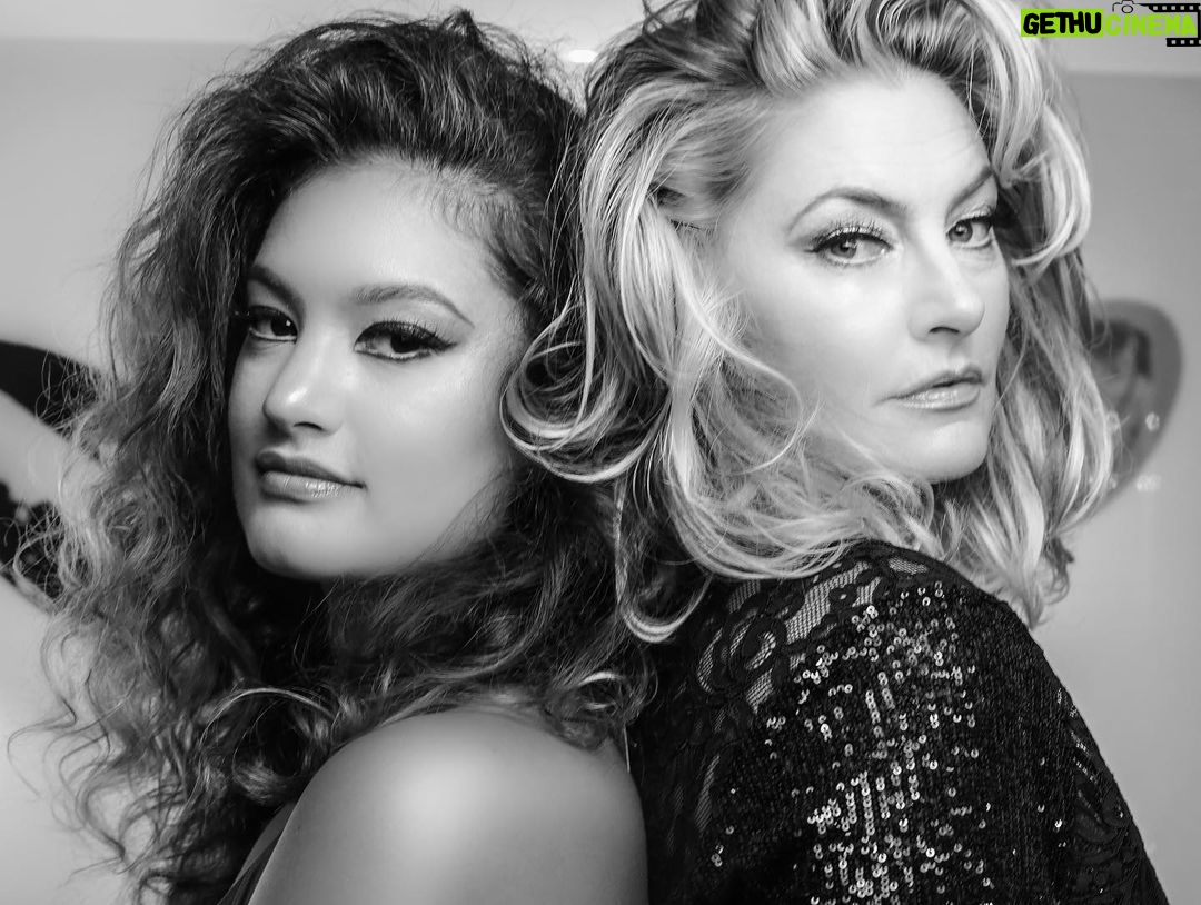 Mädchen Amick Instagram - @minatobias_ and I, wishing all those who identify as women, a very happy #internationalwomensday