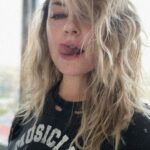 Mädchen Amick Instagram - 1. coachella 2. stagecoach -or- 3. just a monday