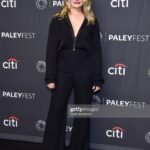Mädchen Amick Instagram - Thx for having us #PaleyFest 🙏🏼 …also, I’m totes with you #choni fans! 🏳️‍🌈🙌🏼💋 @paleycenter @gomezgraciaofficial @maisonpriveepr_la @louisemooninc @andremakeup @gimletschneider @davidpreciousgems #vancleefarpels #betseyjohnson