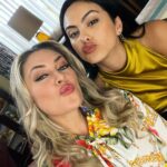 Mädchen Amick Instagram - She wins the kissy-face game. 💋 @camimendes