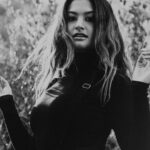 Mädchen Amick Instagram - It’s my baby girl’s birthday today 🎂🎉🎈🎁🎊 Help me wish @minatobias_ a very very special day!!! I love you soooooo much punkin. You are a true force and I love watching you take over the world 👑 #queenmina #myhero
