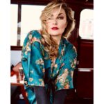 Mädchen Amick Instagram - PT 1. Giving my best Greta/Jean/Marlene aboard #mathewrhys’ sumptuous @moveablefeastny for @the.baremag a couple of weeks ago whilst visiting my favorite #nyc • photog/makeup: @tina_turnbow using @ogee • hair: @xaviervelasquez • editor/digital cover: @oliviaprimehimes • vintage clothing: @curethrift • captain: @kellifarwell #linkinbio #covergirl #thebaremag #1930s #brooklynharbor