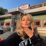 Mädchen Amick Instagram - I had to say goodbye to #riverdale today. Holy fruck was it hard 💔