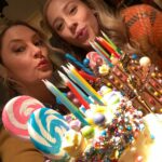 Mädchen Amick Instagram - #HAPPYBIRTHDAY Bug!! 🎂🎈🎉 I love you to the moon and back @lilireinhart 💘 You are the greatest gift this journey has given me.