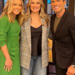 Mädchen Amick Instagram - @thecwriverdale reunion! @madchenamick and @instasuelos
