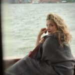 Mädchen Amick Instagram - PT 3. Thank you @the.baremag for having me. This shoot & interview was SO fun!! • photog/makeup: @tina_turnbow using @ogee • hair: @xaviervelasquez • editor/digital cover: @oliviaprimehimes • vintage clothing: @curethrift • captain: @kellifarwell of @moveablefeastny #linkinbio #covergirl #thebaremag #1930s #mathewrhys #brooklynharbor #nyc