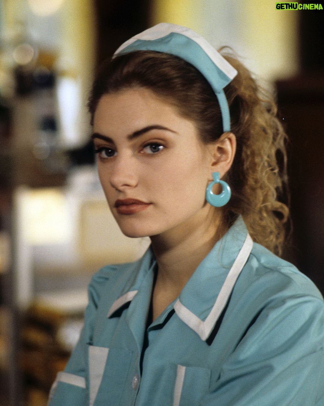 Mädchen Amick Instagram - Happy #TwinPeaks day to my beloved cast (that still surround me with love & support), our large family of crew/artists/producers/directors (who not only worked on the original series, the film #FireWalkWithMe, but then #TheReturn), the maestros themselves that brought our wonderful world from the page to the screen (#MarkFrost & #DavidLynch) …and mostly to our incredibly dedicated fans! Some of you have been with us since the beginning and so many more continue to find our magical world. We love you #Peakies 💋 xoxo Shelly #twinpeaksday #febuary24th #1130am #enteringthetownoftwinpeaks #shellylovesbobbyforever