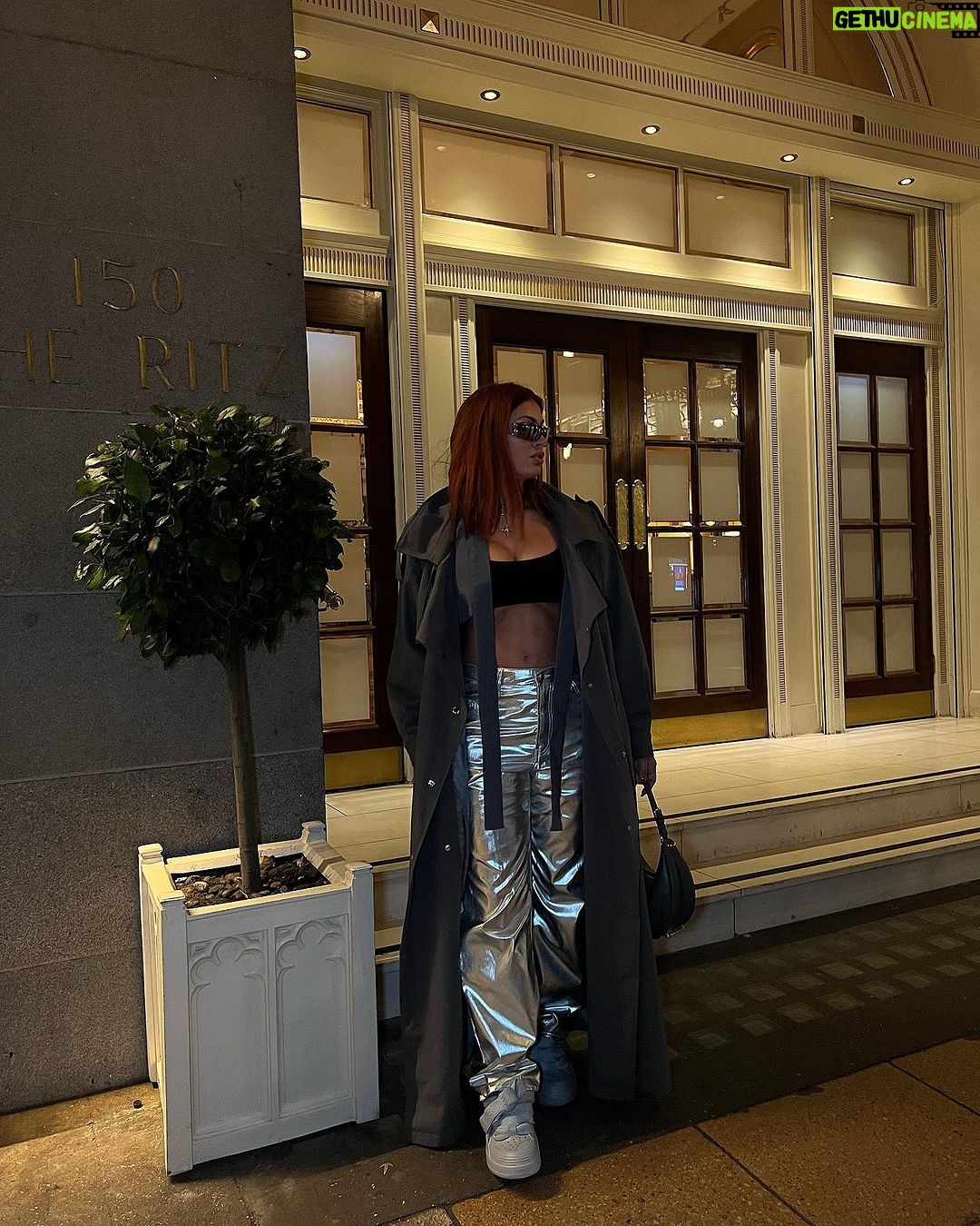 Mélanie Da Cruz Instagram - 🩶 The Ritz London