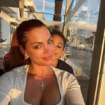 Mélanie Da Cruz Instagram – Bom domingo 🤍 Vila Praia de Âncora
