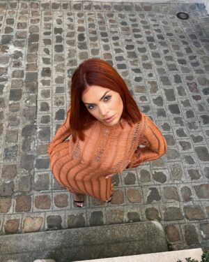 Mélanie Da Cruz Instagram - Call me Ariel🧜‍♀️ 
Thank you my love @kenzo_hairstylist 🔥