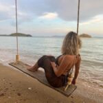 Mélanie Da Cruz Instagram – ⏳ 
#sponsorisé 
Ensemble @prettylittlething 🤎 Island Escape by Burasari