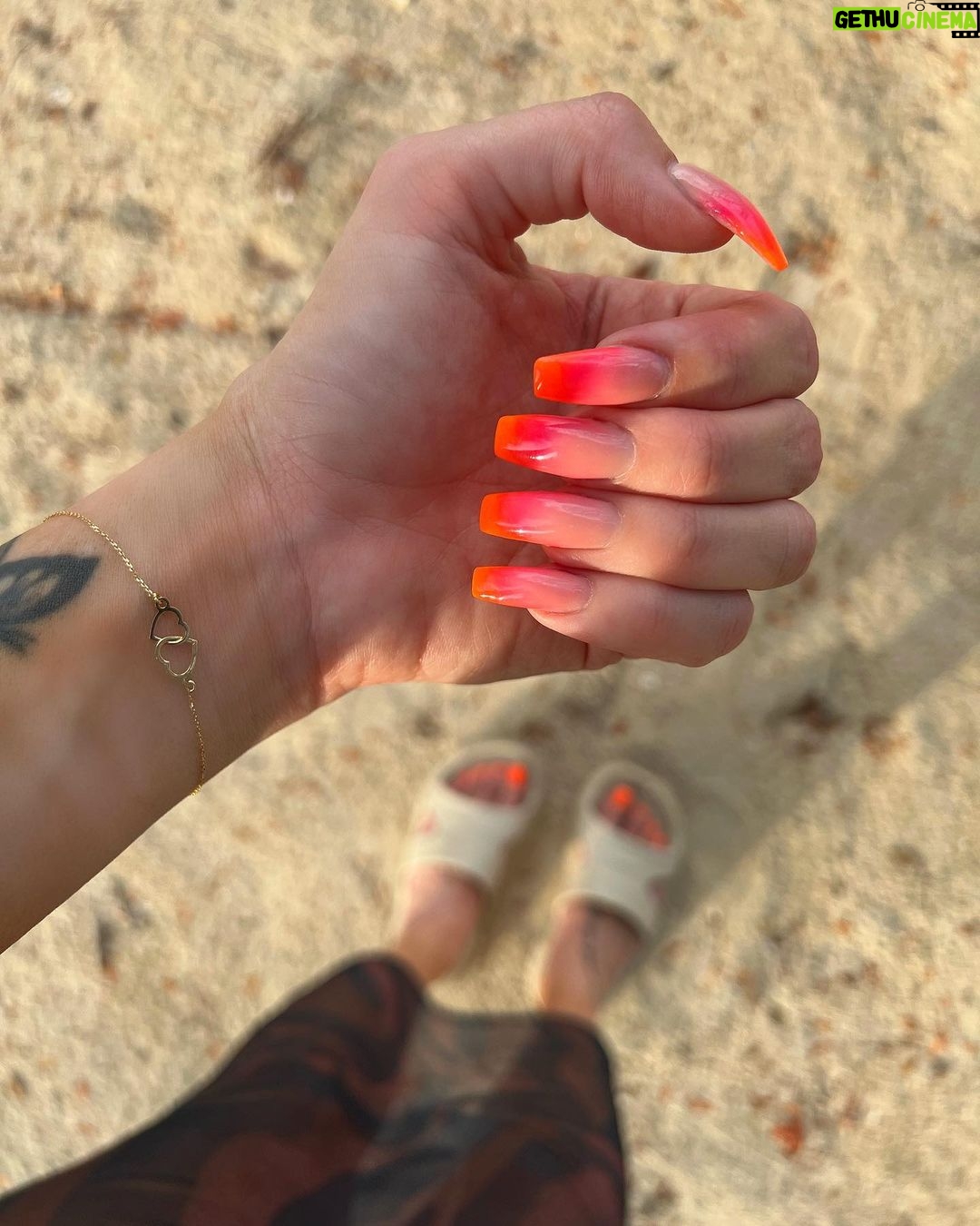 Mélanie Da Cruz Instagram - Finally in Paradis 🌺 Phuket, Thailand