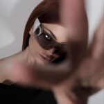 Mélanie Da Cruz Instagram - 00’s mood 🪩 on peut parler de ces lunettes ?