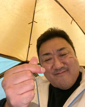 Ma Dong-seok Instagram - 🫰🏻🫶🏻