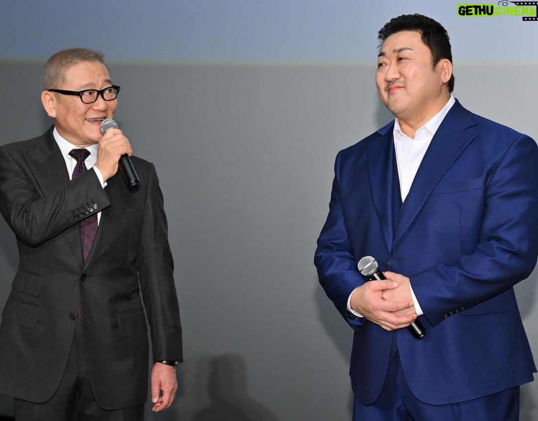 Ma Dong-seok Instagram - 犯罪都市3公開イベントのため、日本に来ました。実際見てやっぱり可愛いですか?🐻 ファンの皆さんからのお手紙、全部読みました。とても感動しました。ありがとうございました! 범죄도시3 개봉을 위해 일본에 왔습니다. 팬 여러분에게 받은 편지 다 읽었습니다. 넘 감동했어요. 2/23 범죄도시3 일본 개봉! Japan