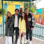 Macarena García Instagram - Se acabo 🤍🙏🏼 Estoy demasiado demasiado agradecida con todo el equipo que trabajo en el proyecto, con mis compañer@s por siempre ser generosos, al equipo de iluminación, arte, técnicos, dirección y producción por siempre consentirme y darlo todo por contar la historia de la mejor manera posible. A mi hermano @juanluisariasr por compartir tu talento conmigo, te admiro muchísimo y que honor trabajar contigo. A @momamoreno1 y a todo el equipo de redes por llevar la historia a otra dimensión y ser taaan fregones en lo que hacen. A @milly_gah por ser mi amiga y compañera (y jefecita). Al departamento de maquillaje, peinados y peluquería por siempre traer buena actitud ❤️ A los chuperamigos por las carcajadas 😂❤️ A mi mamá @amairaniromerogu por siempre acompañarme y apoyarme. A los drivers por siempre llevarme y traerme con bien (y con una buena platiquita). A los fans que han seguido esta historia desde el principio. A Carlos, Hilda y Nachito por confiar y a todo el equipo en la oficina que lo dio todo por sacar adelante el proyecto. Gracias por compartir esta historia conmigo. Gracias Valeria ❤️🙏🏼